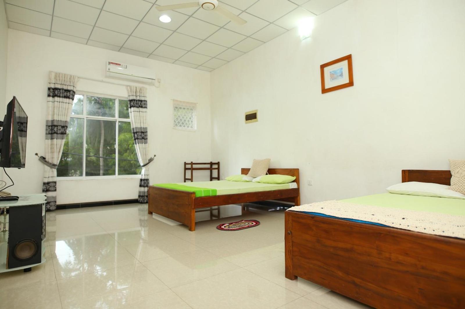 Sujee'S Guest House With Two Bed Rooms Anuradhapura Eksteriør bilde