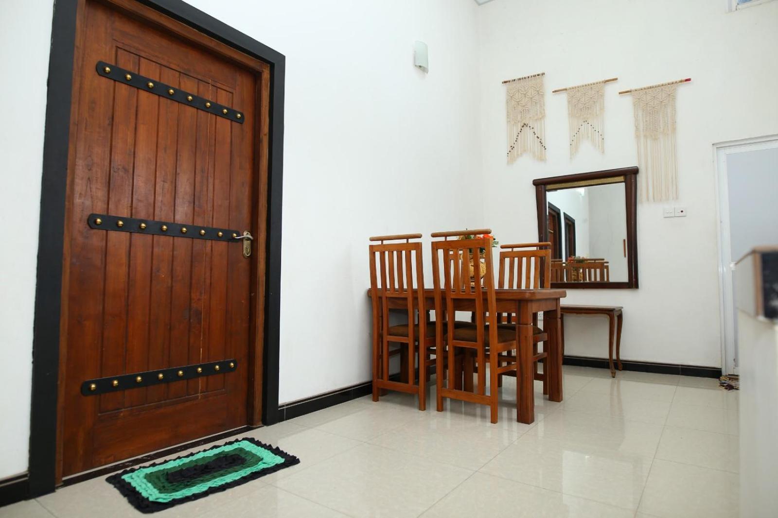 Sujee'S Guest House With Two Bed Rooms Anuradhapura Eksteriør bilde