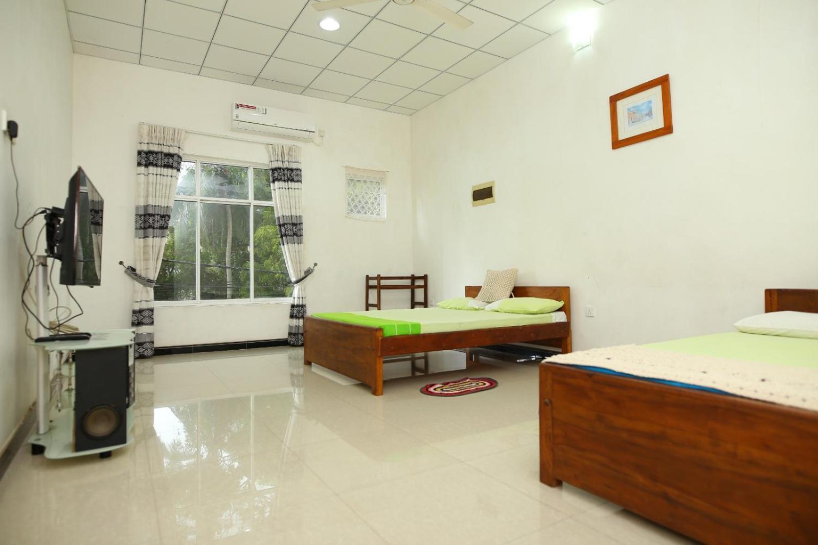 Sujee'S Guest House With Two Bed Rooms Anuradhapura Eksteriør bilde