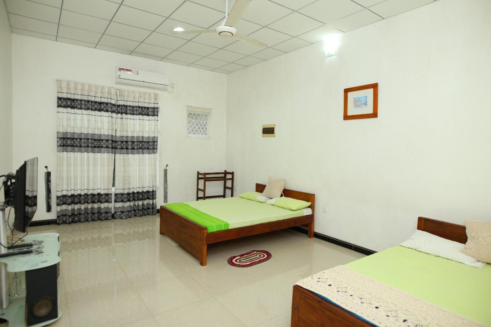 Sujee'S Guest House With Two Bed Rooms Anuradhapura Eksteriør bilde