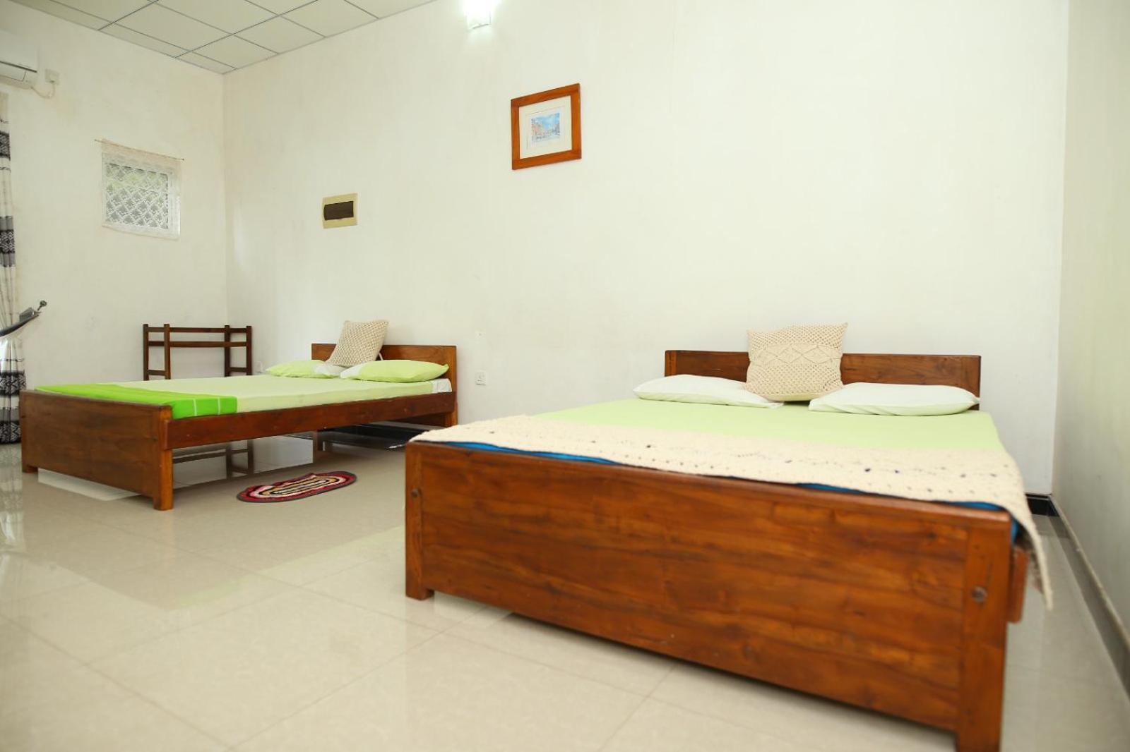 Sujee'S Guest House With Two Bed Rooms Anuradhapura Eksteriør bilde