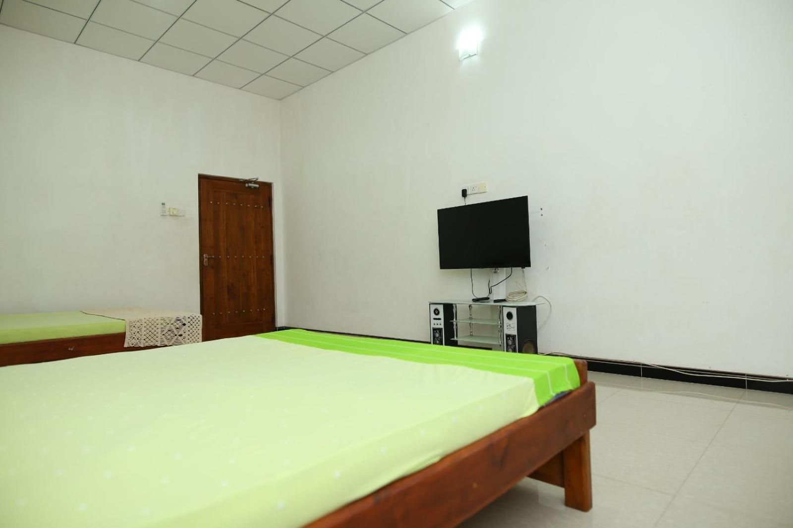 Sujee'S Guest House With Two Bed Rooms Anuradhapura Eksteriør bilde